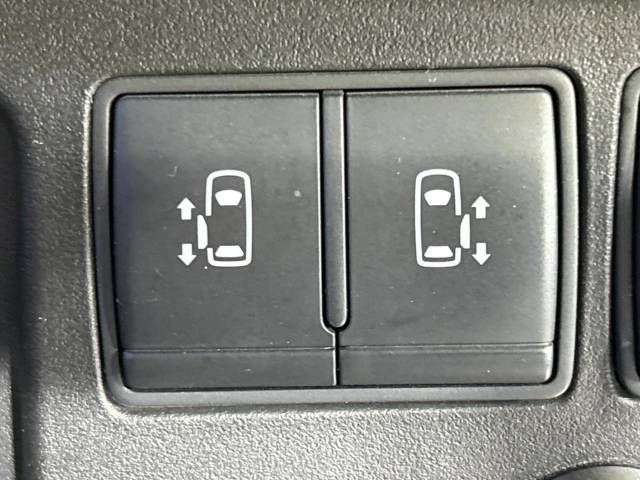 Nissan SERENA 2014-10 10037-3