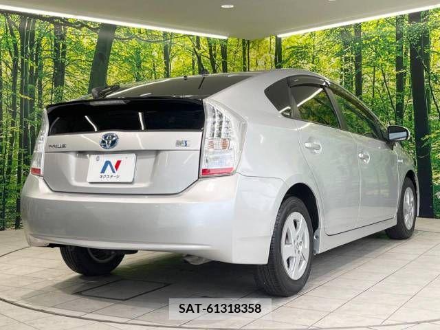 Toyota PRIUS 2011-07 343197-17