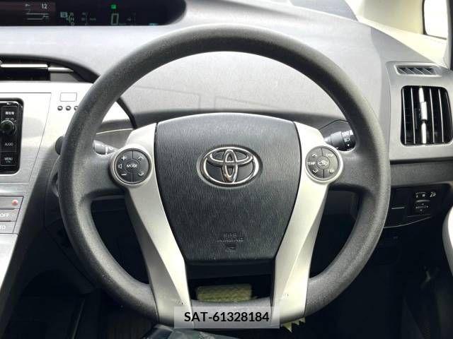 Toyota PRIUS 2015-07 282335-8