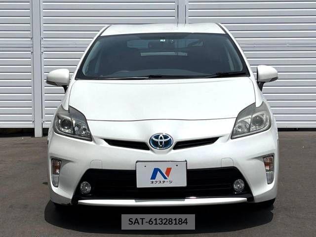 Toyota PRIUS 2015-07 282335-13