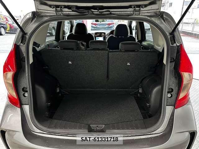 Nissan NOTE 2015-11 302458-9
