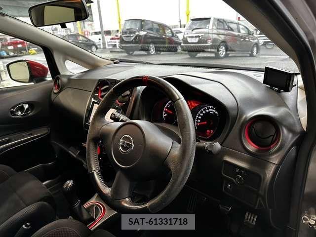 Nissan NOTE 2015-11 302458-5