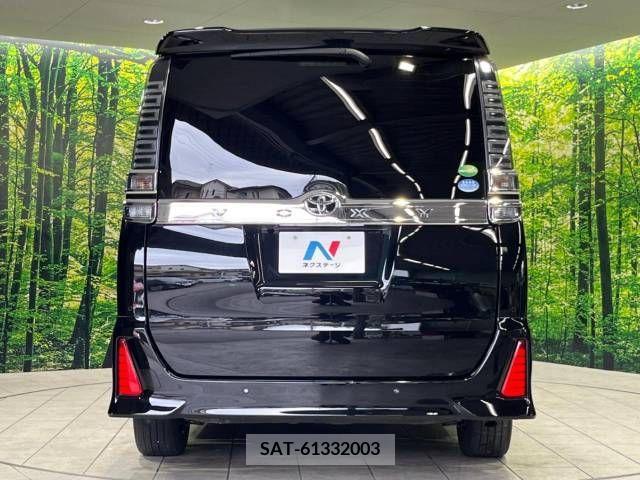 Toyota VOXY 2019-02 208054-15