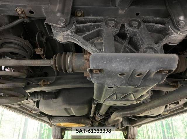Toyota NOAH 2011-09 342453-19