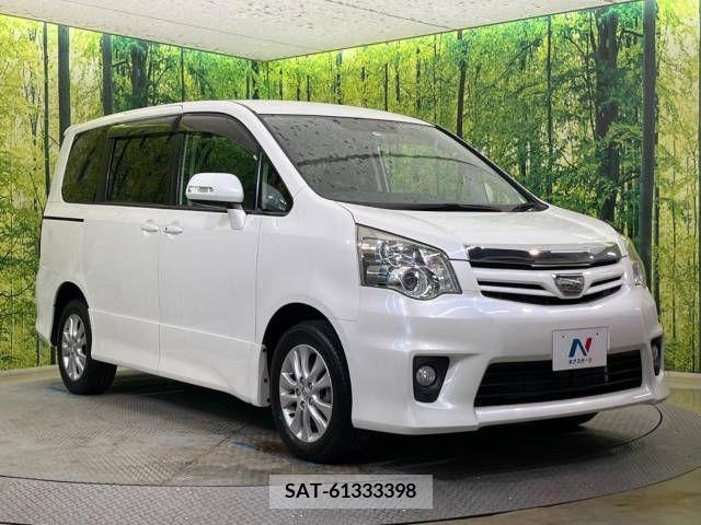 Toyota NOAH 2011-09 342453-17