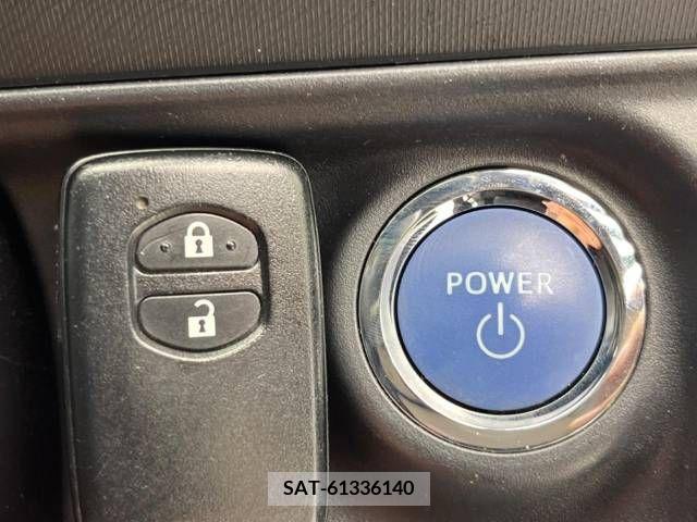 Toyota AQUA 2016-05 356337-7