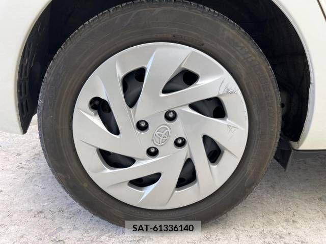 Toyota AQUA 2016-05 356337-13