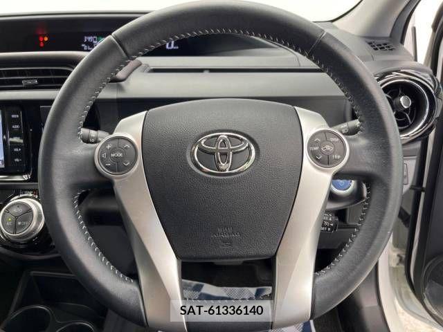 Toyota AQUA 2016-05 356337-12