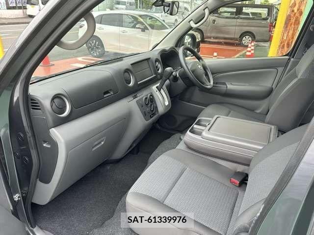 Nissan NV350 Caravan 2021-07 331389-4