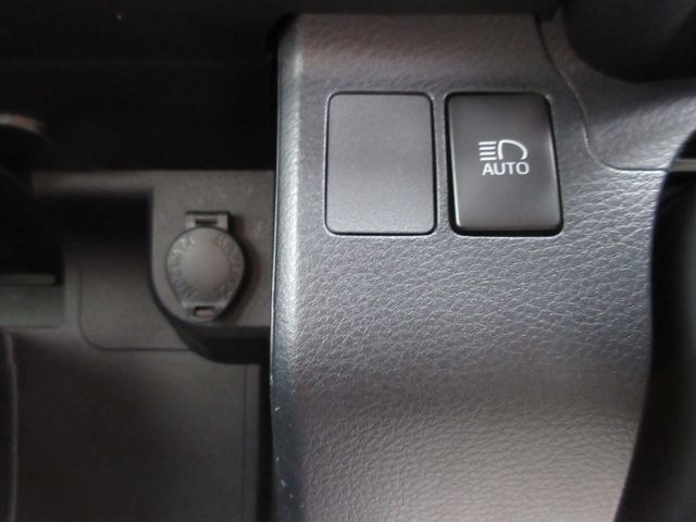 Toyota SUCCEED VAN 2018-03 14859-12