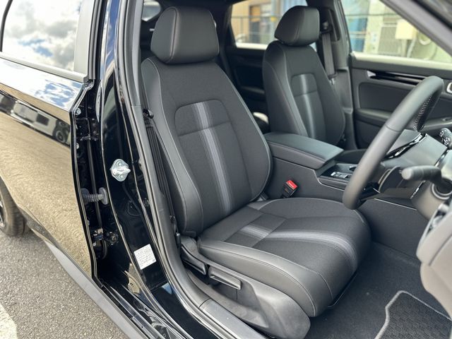Honda CIVIC 2023-06 10973-13