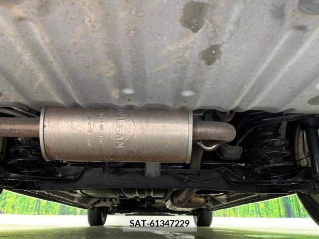 Nissan SERENA 2011-09 255779-19