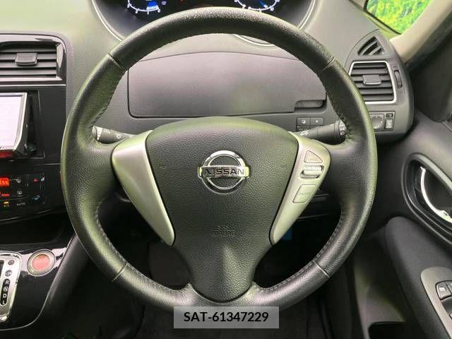 Nissan SERENA 2011-09 255779-11