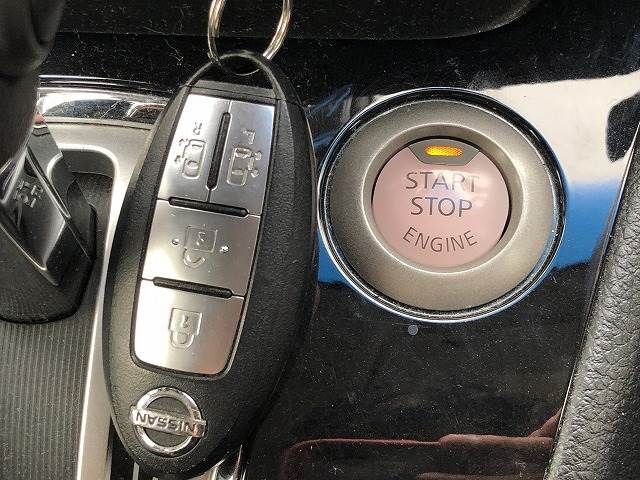 Nissan SERENA 2015-11 6631-7