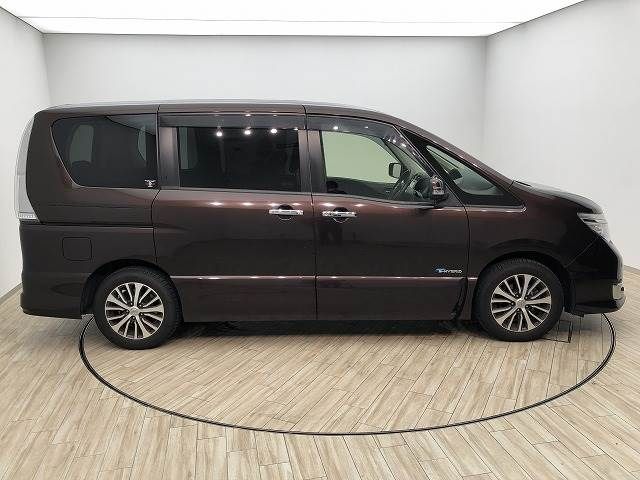 Nissan SERENA 2015-11 6631-18