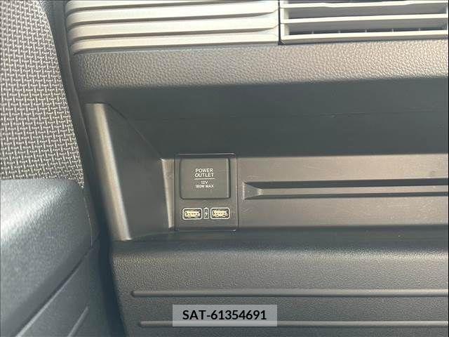 Honda N-VAN 2022-04 351712-13