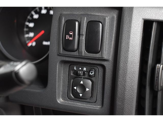 Mitsubishi DELICA D5 2019-09 2837-13