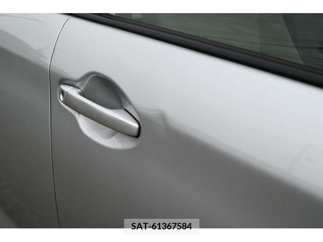 Toyota COROLLA AXIO 2015-04 295754-11
