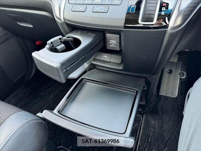 Honda e 2020-01 332634-22