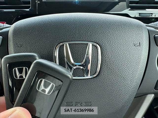 Honda e 2020-01 332634-3