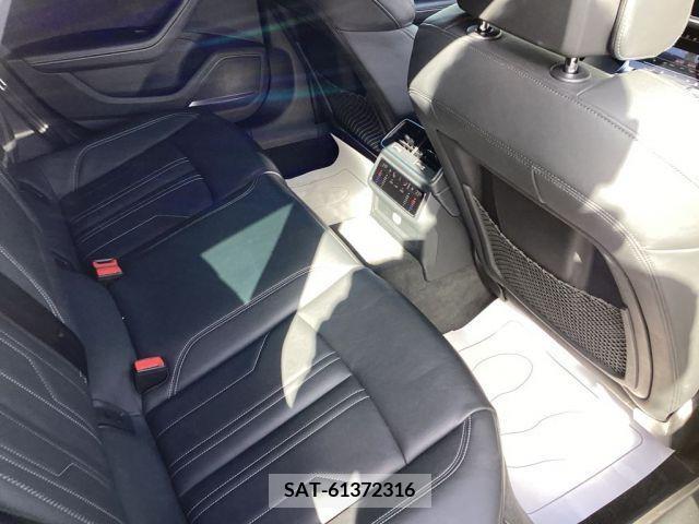 Audi A7 2018-09 212830-13