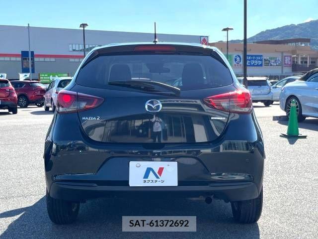 Mazda MAZDA2 2019-12 329697-18