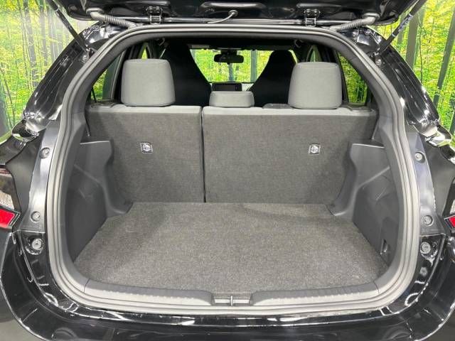 Toyota YARIS 2022-10 194800-10