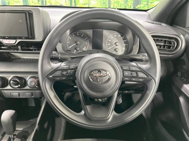 Toyota YARIS 2022-10 194800-6