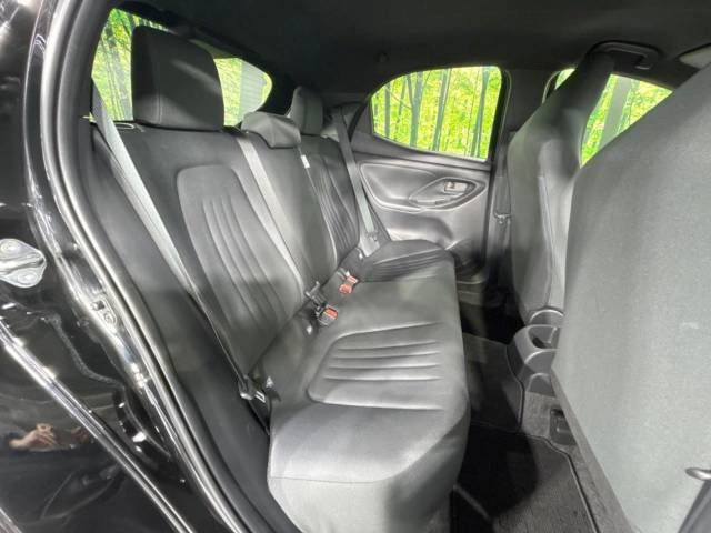 Toyota YARIS 2022-10 194800-9