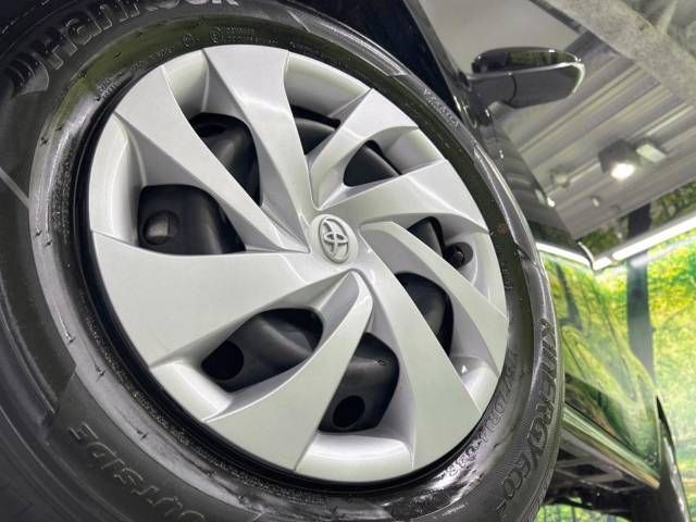 Toyota YARIS 2022-10 194800-12
