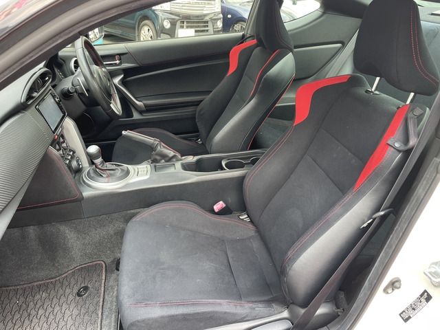 Toyota 86 2014-09 15563-25