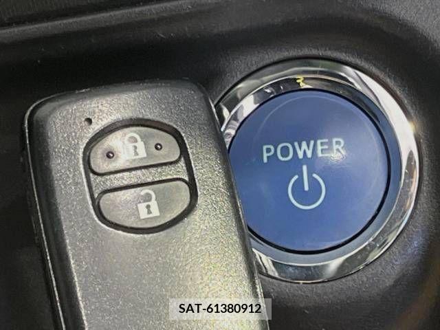 Toyota AQUA 2015-11 291840-6