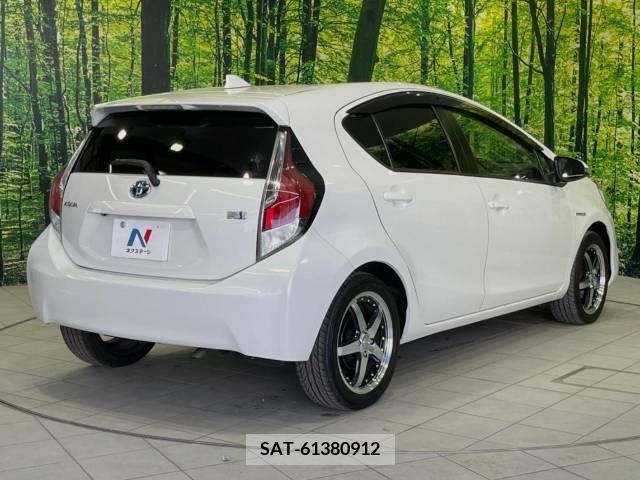 Toyota AQUA 2015-11 291840-17