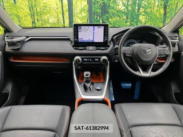 Toyota RAV4 2021-09 222446-1
