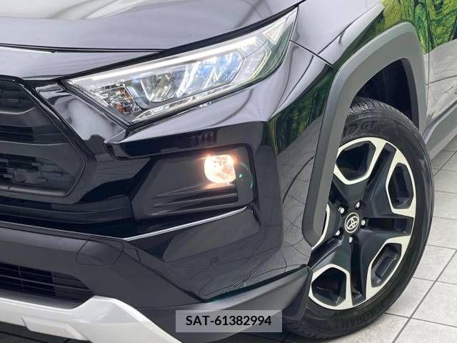 Toyota RAV4 2021-09 222446-12