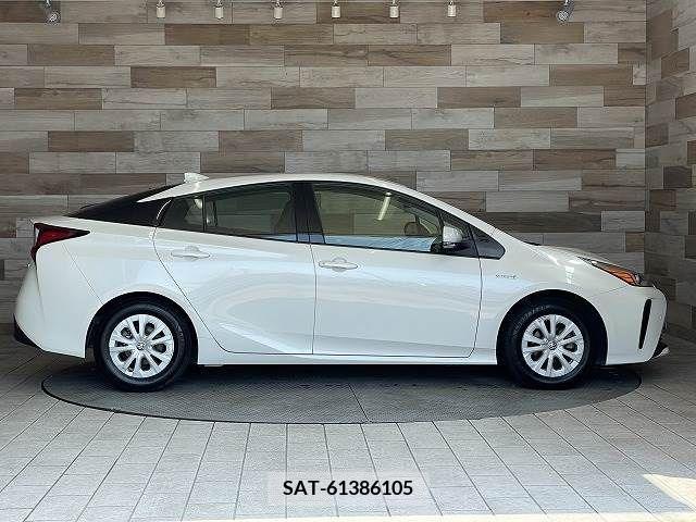 Toyota PRIUS 2019-06 366608-13