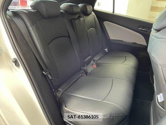 Toyota PRIUS 2019-06 366608-11