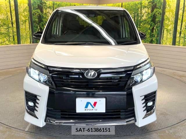 Toyota VOXY 2016-12 331425-14