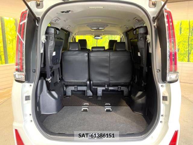 Toyota VOXY 2016-12 331425-11