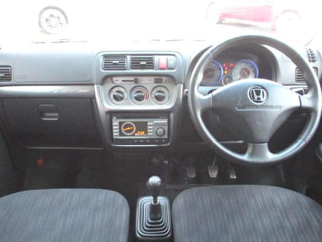 Honda VAMOS 2015-01 8951-1