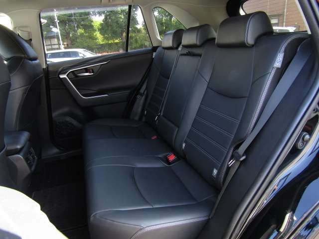 Toyota RAV4 2019-04 24456-9