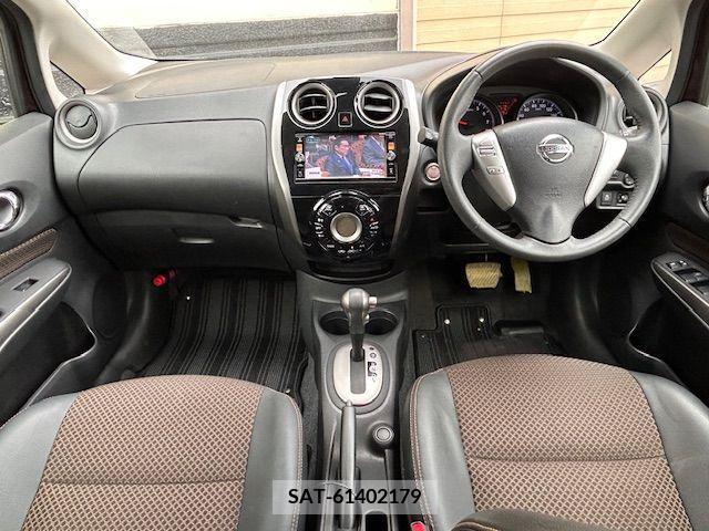 Nissan NOTE 2015-12 219363-1