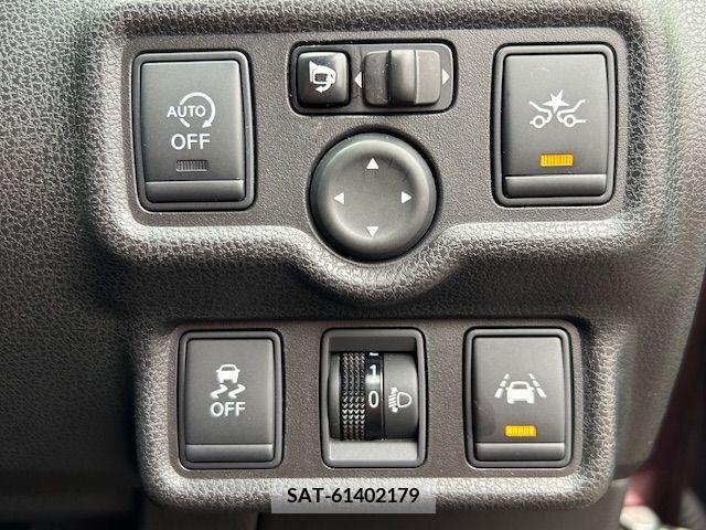 Nissan NOTE 2015-12 219363-16