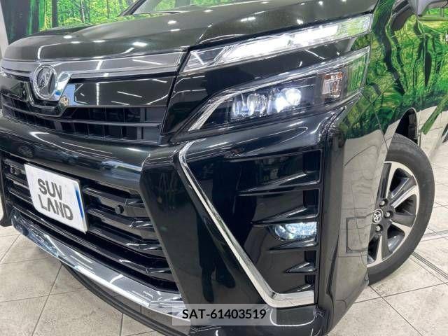Toyota VOXY 2019-02 347288-13
