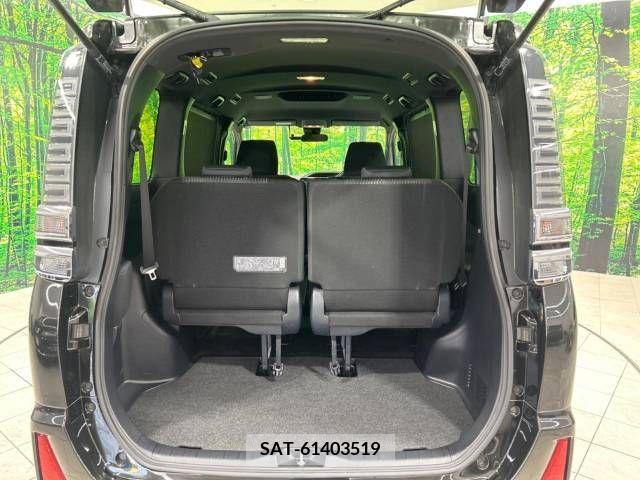 Toyota VOXY 2019-02 347288-11