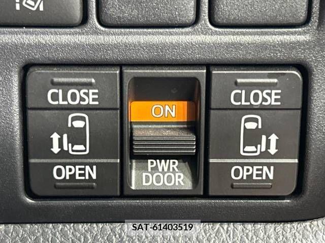 Toyota VOXY 2019-02 347288-4
