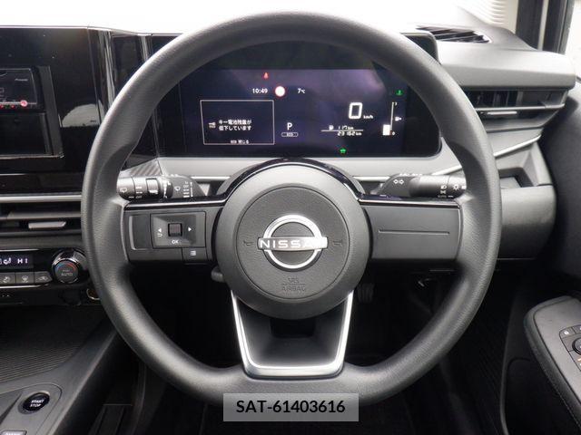 Nissan NOTE 2021-05 205692-3