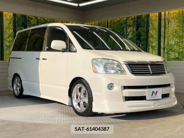 Toyota NOAH 2005-07 378085-17