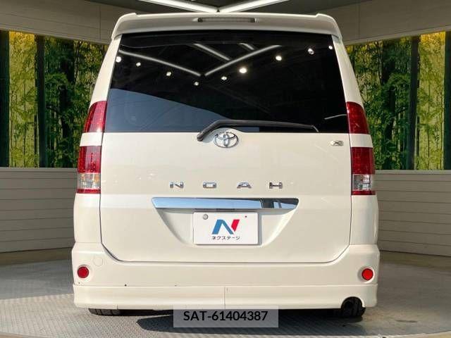 Toyota NOAH 2005-07 378085-16
