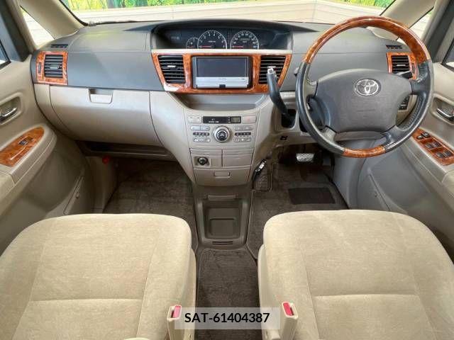Toyota NOAH 2005-07 378085-1